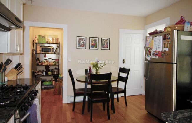11 JOSEPH ST