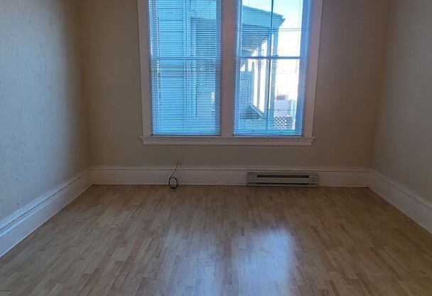 Studio, 1 bath, 550 sqft, $2,295, Unit 07