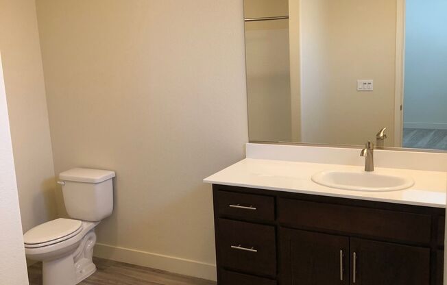 2 beds, 2 baths, 1,064 sqft, $2,271, Unit 1663 - 301