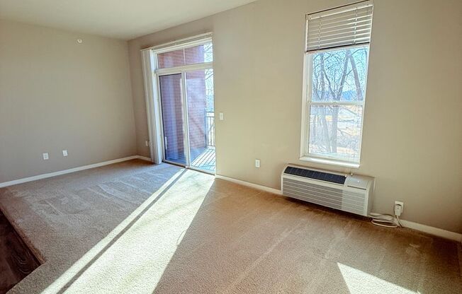 Studio, 1 bath, 563 sqft, $1,550, Unit 104-212
