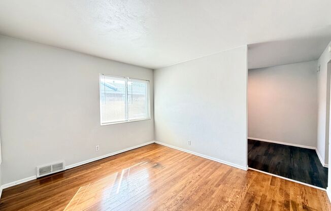 1 bed, 1 bath, 650 sqft, $925, Unit 2827-E