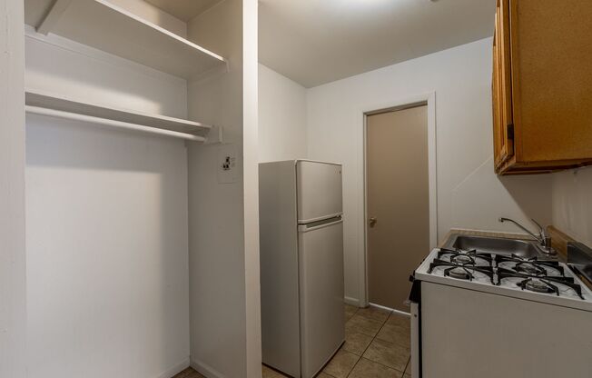 Studio, 1 bath, 315 sqft, $930