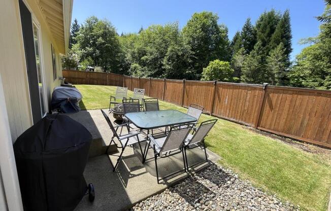 2213 CRAIG RD SE