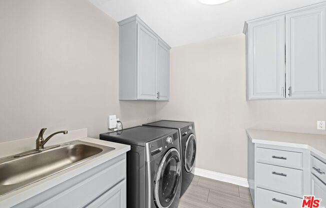 15042 VALLEYHEART DR