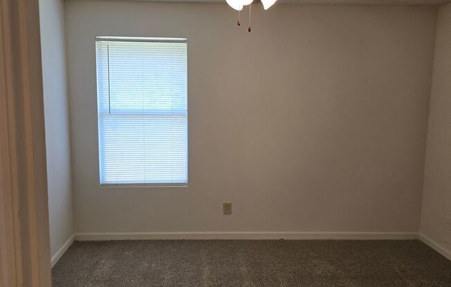 1 bed, 1 bath, 696 sqft, $815, Unit PG 0836