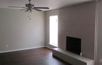 1366 OAKBLUFF DR