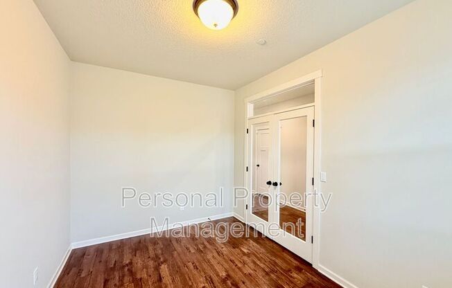 3621 NE SITKA DR