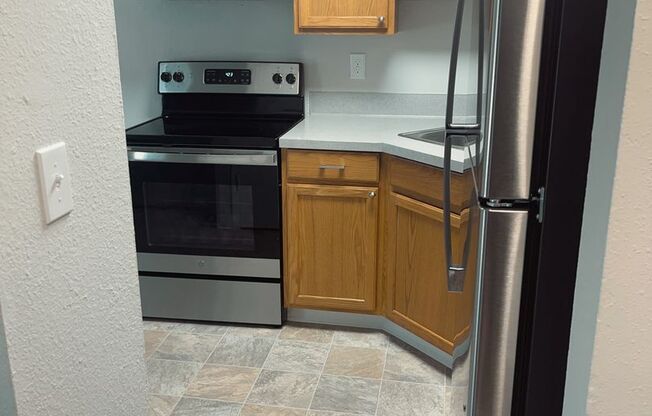 2 beds, 1 bath, $1,550