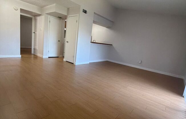 1 bed, 1 bath, 700 sqft, $1,254, Unit OCR-243