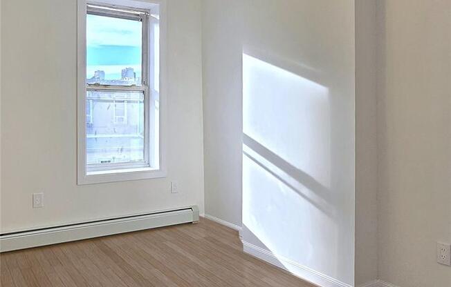 380 VAN SICLEN AVE