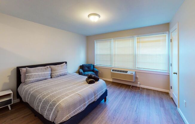 2 beds, 1 bath, 759 sqft, $2,150, Unit 203