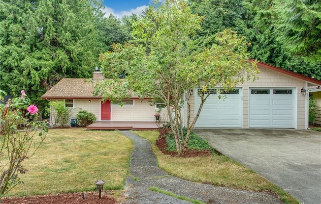 Remodeled 4 Bed 2 Bath Home Near Downtown Bellevue