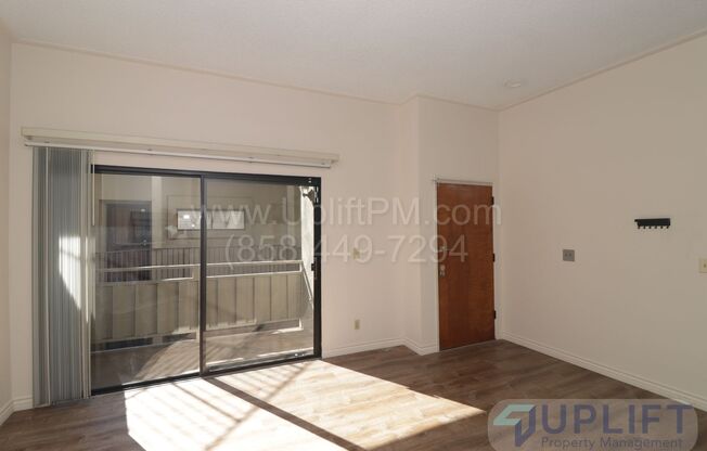 2 bed, 2 Bath Condo with Community Pool