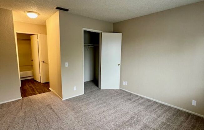 2 beds, 2 baths, 948 sqft, $1,795, Unit 52