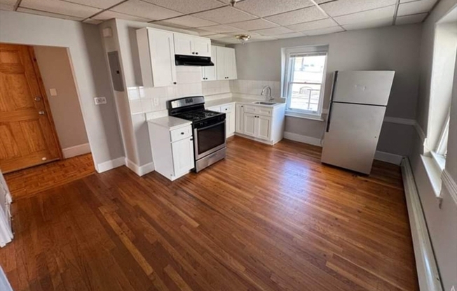 1 bed, 1 bath, 600 sqft, $2,300, Unit 3