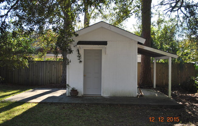 3 beds, 2 baths, $2,100