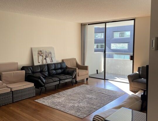2 beds, 2 baths, 1,264 sqft, $3,275, Unit 607