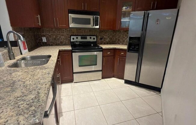 9443 FONTAINEBLEAU BLVD