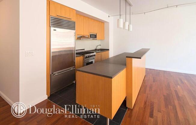 2 beds, 2 baths, 1,279 sqft, $9,995, Unit 4B