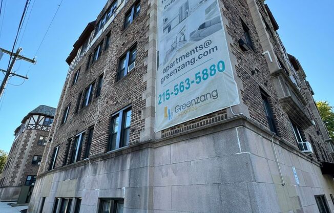 Studio, 1 bath, 450 sqft, $995, Unit 4E