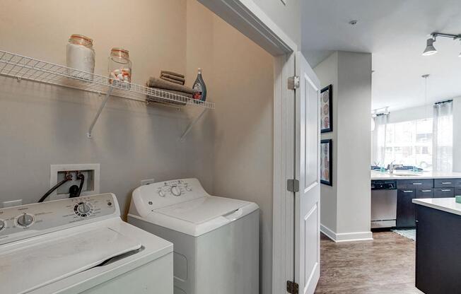 Full Size Washer & Dryer