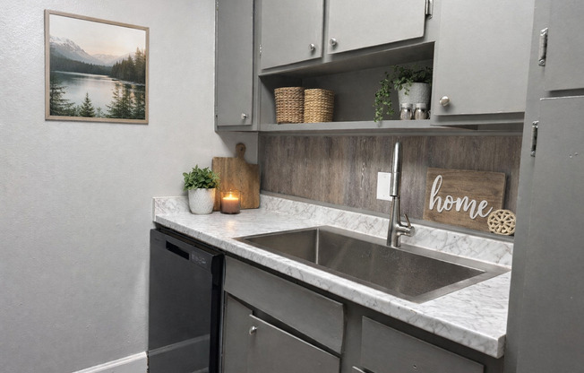 1 bed, 1 bath, 650 sqft, $1,150