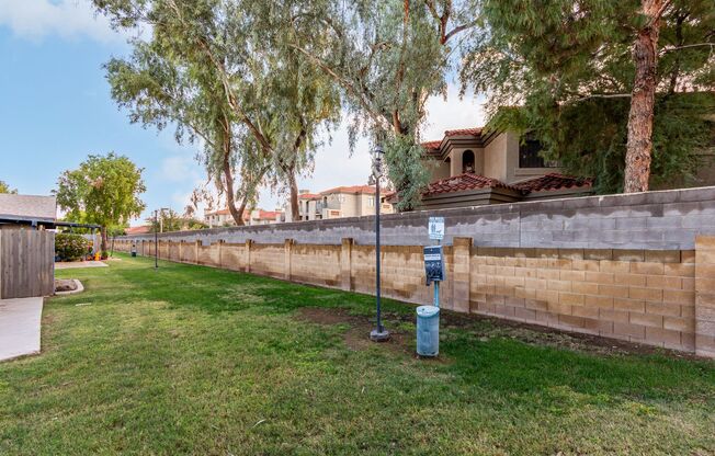 3 beds, 2 baths, $1,450, Unit Unit 184