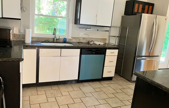 3607 E Morningside Drive