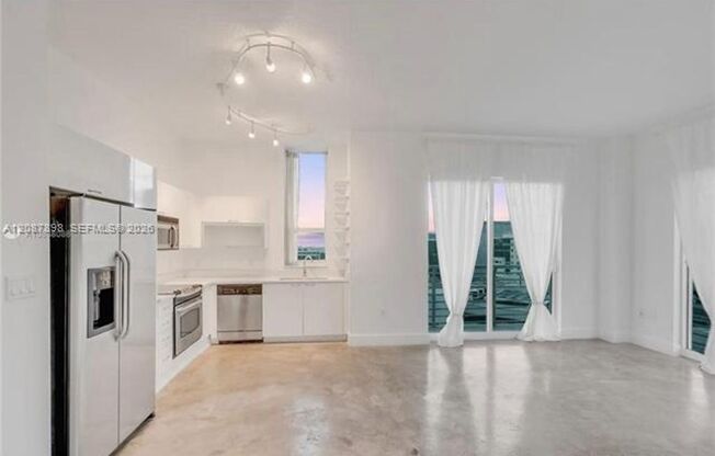 2 beds, 2 baths, $3,500, Unit # 1701