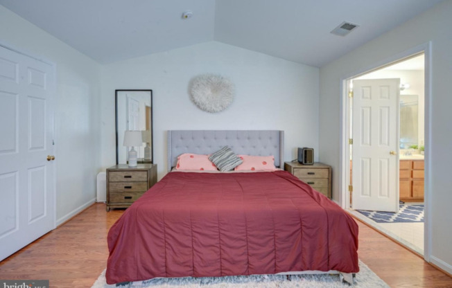 8827 MONTJOY PL