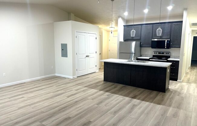 32nd Street Condominiums