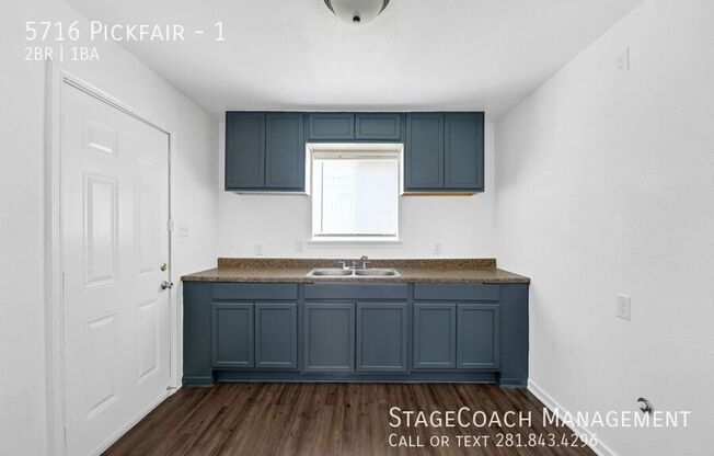 5716 PICKFAIR