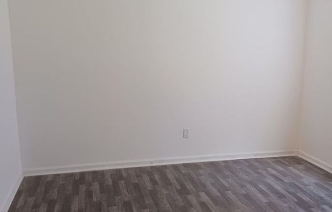 Huge 3 bed unit in North Charleston!