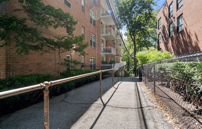 2 beds, 1 bath, 878 sqft, $3,500, Unit 47