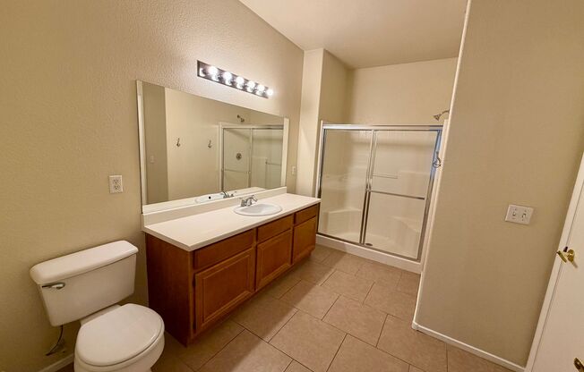 2 beds, 2 baths, $1,495, Unit # 136
