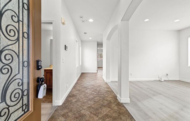 4 beds, 2.5 baths, $2,695