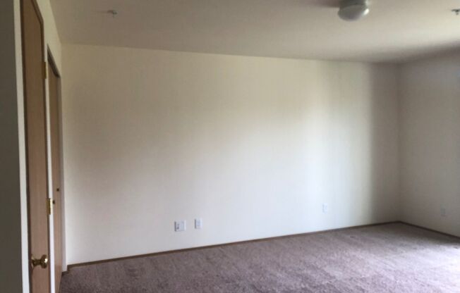 1 bed, 1 bath, 678 sqft, $1,425, Unit 21-302