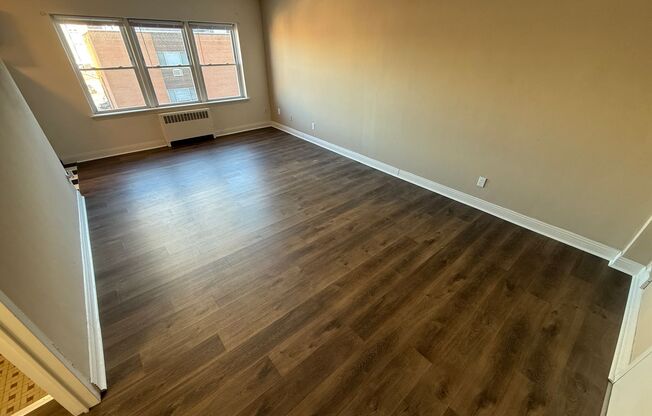 Studio, 1 bath, 400 sqft, $895, Unit #310