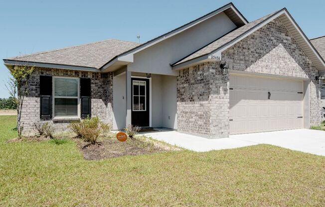 PRICE REDUCTION! - 3 Bedroom FURNISHED or UNFURNISHED Home