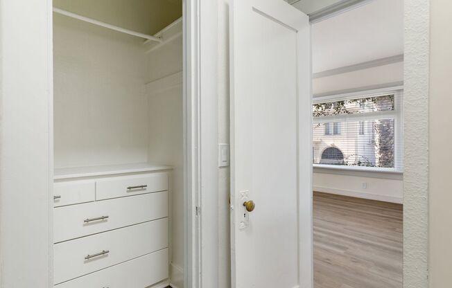 Studio, 1 bath, 354 sqft, $1,495, Unit 201