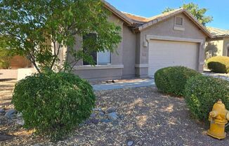 4 beds, 3 baths, $2,050