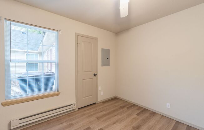 2 beds, 1 bath, $775, Unit 2120 N.13th Street