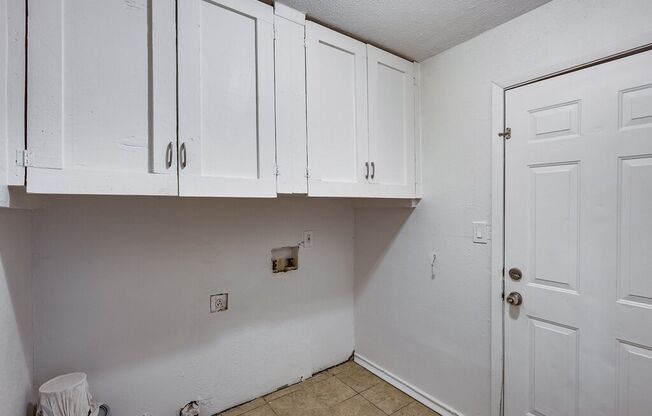 3 beds, 1 bath, $1,950