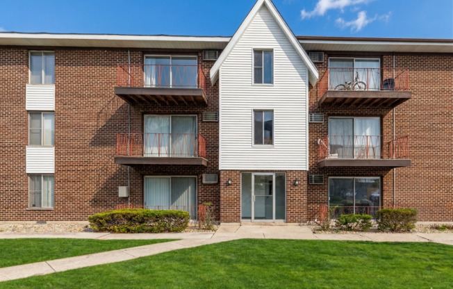 2 beds, 1 bath, 865 sqft, $1,480, Unit Building 7-3A