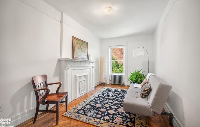 833 PROSPECT PL