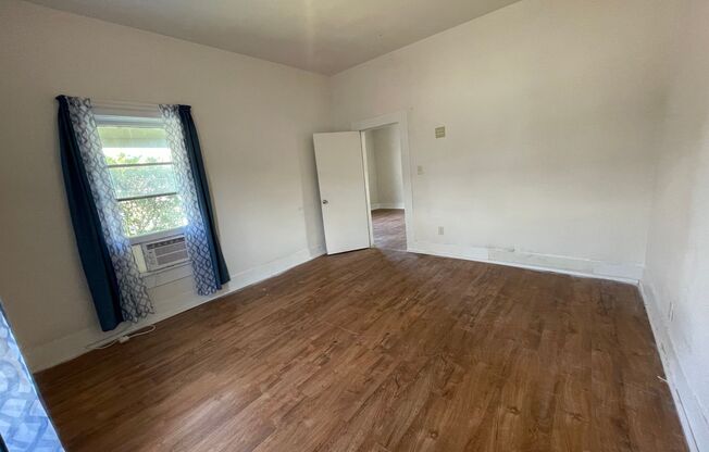 1 bed, 1 bath, $750