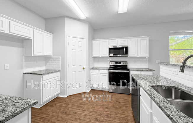 10601 LANSDOWNE LN