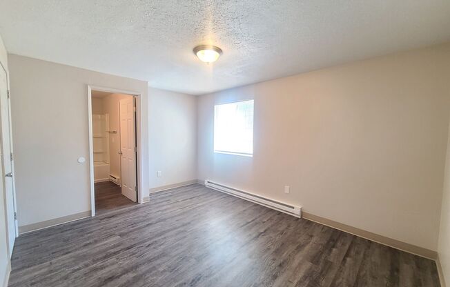 1 bed, 1 bath, $1,050, Unit 109