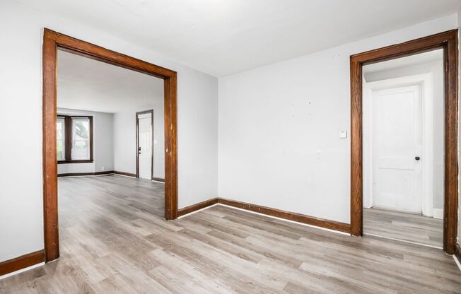 2 beds, 1 bath, 1,000 sqft, $1,100, Unit A