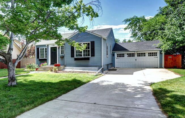 Beautiful 4 Bedroom 2 Bath Single Family Home in Englewood Available Mid July